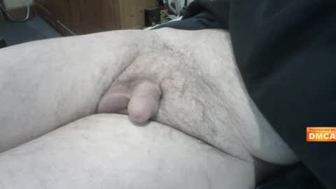 Hairy UK guy online show from January 2025 07:16:01 PM