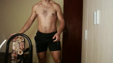 Snapshot of uliseshot450305 chatting on January 2025 03:32:02 PM Ulises Gomez online show from January 2025 03:32:02 PM