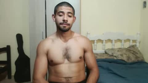 Snapshot of uliseshot450305 chatting on February 2025 03:52:01 PM Ulises Gomez online show from February 2025 03:52:01 PM