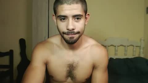 Snapshot of uliseshot450305 chatting on February 2025 11:55:02 PM Ulises Gomez online show from February 2025 11:55:02 PM
