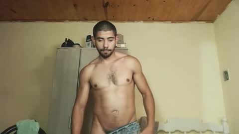 Snapshot of uliseshot450305 chatting on February 2025 04:50:02 PM Ulises Gomez online show from February 2025 04:50:02 PM