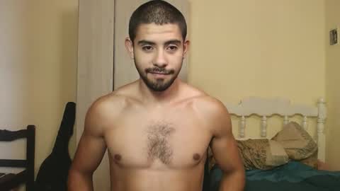 Snapshot of uliseshot450305 chatting on February 2025 04:09:02 PM Ulises Gomez online show from February 2025 04:09:02 PM