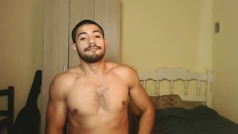 Snapshot of uliseshot450305 chatting on February 2025 02:42:02 AM Ulises Gomez online show from February 2025 02:42:02 AM