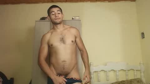 Snapshot of uliseshot450305 chatting on February 2025 12:14:01 AM Ulises Gomez online show from February 2025 12:14:01 AM