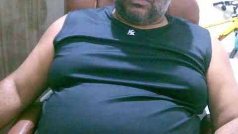 ulmo_br online show from November 2025 12:11:02 AM