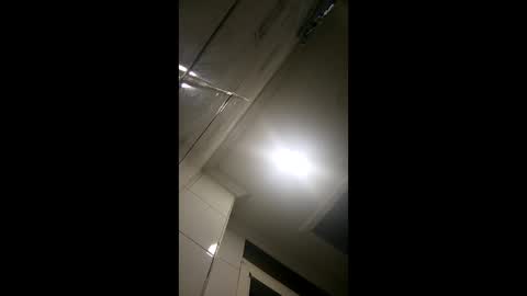 ulosdeabajo04 online show from May 2026 11:44:01 PM