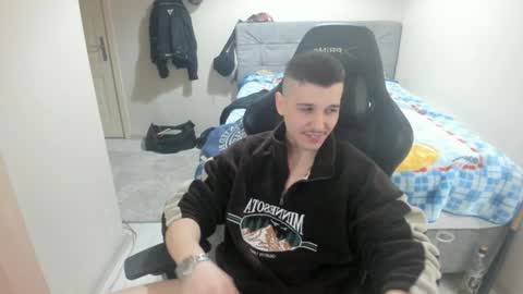 hi im mike tyson -  online show from February 2025 11:04:02 PM