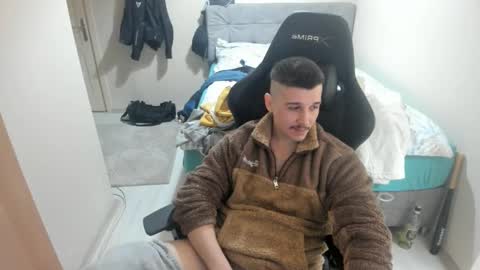 hi im mike tyson -  online show from February 2025 10:15:02 PM