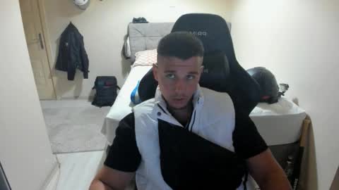 hi im mike tyson -  online show from September 2025 06:22:02 PM