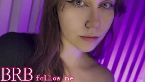 Una  online show from February 2025 10:19:01 AM