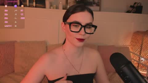 Una  online show from April 2026 10:20:02 AM