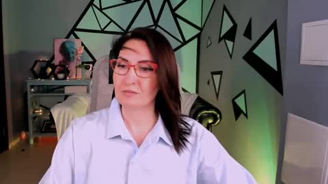 Snapshot of unatera chatting on April 2026 06:00:02 AM UnaTera online show from April 2026 06:00:02 AM