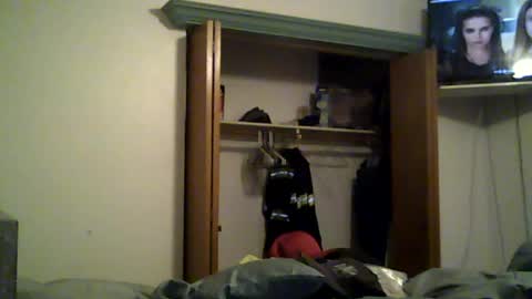 Snapshot of unclemuff chatting on June 2026 10:05:02 PM unclemuff online show from June 2026 10:05:02 PM