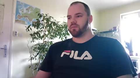 Snapshot of uncut_strong chatting on January 2026 10:21:02 AM Uncut Strong online show from January 2026 10:21:02 AM