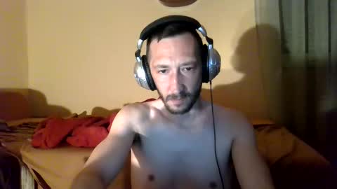 Snapshot of underguy19 chatting on May 2026 09:10:02 PM underguy19 online show from May 2026 09:10:02 PM
