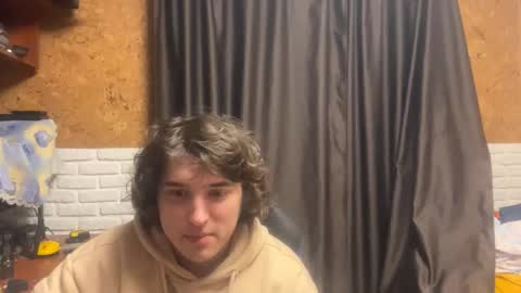 Anri online show from December 2025 10:28:02 PM