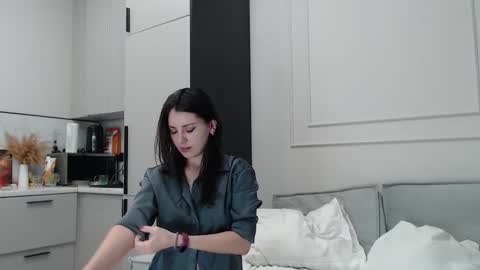 Snapshot of uninvited_raccoon chatting on October 2025 12:00:01 AM uninvited_raccoon online show from October 2025 12:00:01 AM