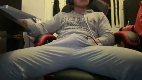 unlobitooenwallstreet online show from December 2024 03:20:01 AM