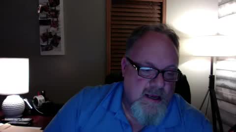 Snapshot of up2later chatting on December 2024 05:04:02 AM up2later online show from December 2024 05:04:02 AM