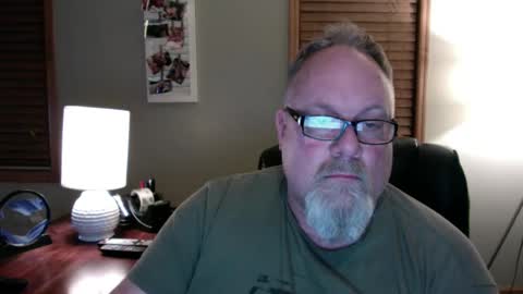 Snapshot of up2later chatting on January 2025 07:34:02 AM up2later online show from January 2025 07:34:02 AM