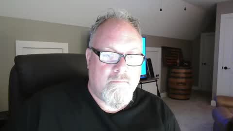 Snapshot of up2later chatting on September 2025 03:30:02 AM up2later online show from September 2025 03:30:02 AM