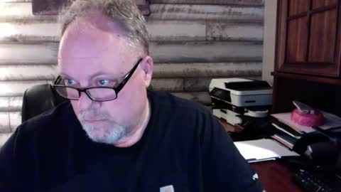 Snapshot of up2later chatting on December 2025 03:36:02 AM up2later online show from December 2025 03:36:02 AM