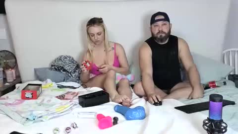 Snapshot of upsidedownpineapplefun chatting on February 2026 02:56:01 AM SabrinaStar online show from February 2026 02:56:01 AM