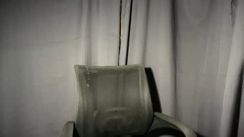 Snapshot of ur_fuckerbttm chatting on October 2025 09:34:02 PM ur_fuckerbttm online show from October 2025 09:34:02 PM