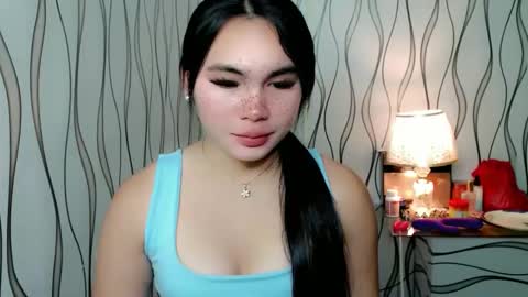 QUEENSY online show from November 2025 10:38:02 AM