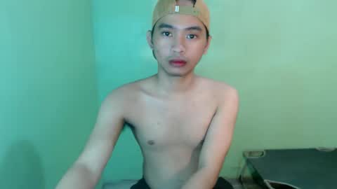 Snapshot of ur_joshuahotnotch chatting on May 2026 10:20:02 AM ur_joshuahotnotch online show from May 2026 10:20:02 AM