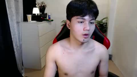 Snapshot of urasaintwink chatting on December 2025 08:59:01 PM Bran online show from December 2025 08:59:01 PM