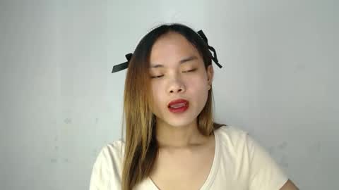 urasian_crisa online show from May 2026 05:24:01 AM