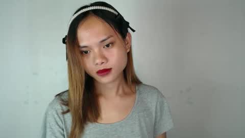 urasian_crisa online show from May 2026 01:17:01 PM