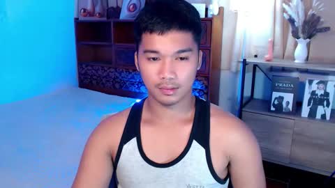 Snapshot of urasian_jpxx chatting on April 2026 09:39:33 PM JAMES online show from April 2026 09:39:33 PM