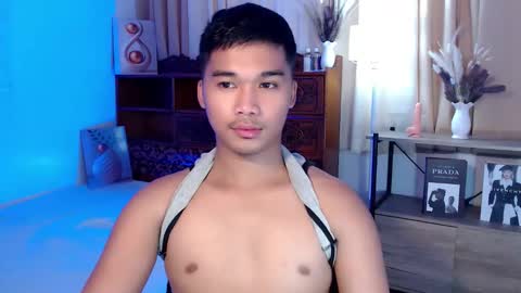Snapshot of urasian_jpxx chatting on April 2026 09:45:01 AM JAMES online show from April 2026 09:45:01 AM