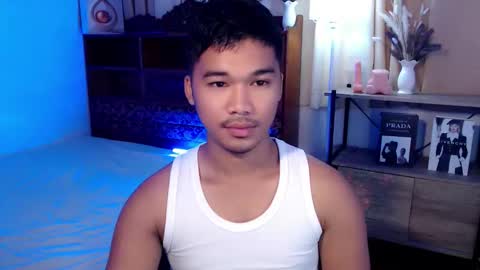 Snapshot of urasian_jpxx chatting on April 2026 11:33:02 PM JAMES online show from April 2026 11:33:02 PM