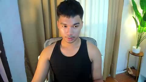 Snapshot of urasian_jpxx chatting on May 2026 10:33:01 AM JAMES online show from May 2026 10:33:01 AM