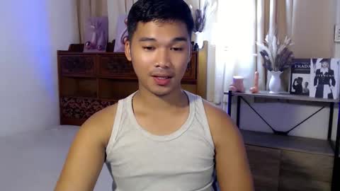 Snapshot of urasian_jpxx chatting on May 2026 07:24:02 AM JAMES online show from May 2026 07:24:02 AM
