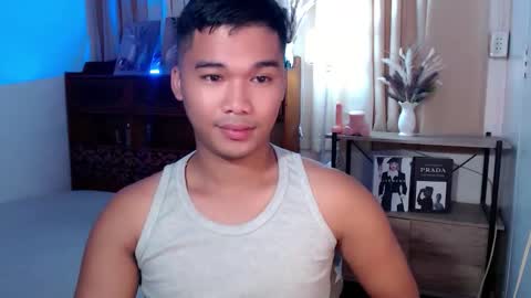 Snapshot of urasian_jpxx chatting on June 2026 01:18:02 AM JAMES online show from June 2026 01:18:02 AM
