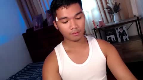 Snapshot of urasian_jpxx chatting on June 2026 08:10:02 PM JAMES online show from June 2026 08:10:02 PM