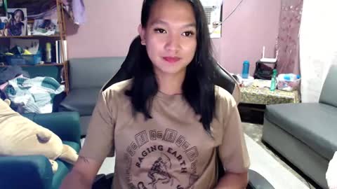 NEWRA  ALLISON online show from March 2025 05:01:01 PM