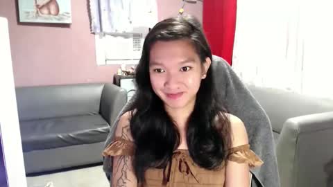 NEWRA  ALLISON online show from October 2025 06:05:02 PM