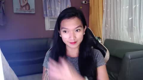 NEWRA  ALLISON online show from November 2025 01:27:01 AM