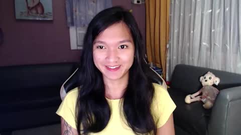 NEWRA  ALLISON online show from December 2025 12:41:02 AM