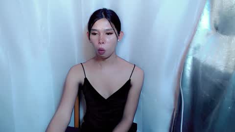 Snapshot of urasian_prettyjane chatting on December 2025 02:11:01 PM Jane online show from December 2025 02:11:01 PM