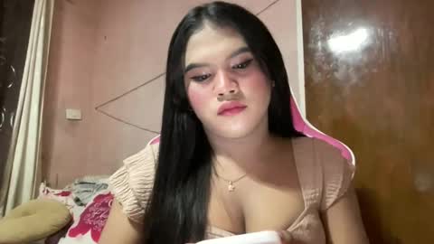 Sofia online show from January 2025 12:00:01 PM