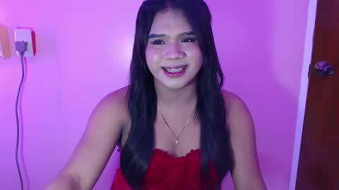 Sofia online show from February 2025 03:52:01 PM