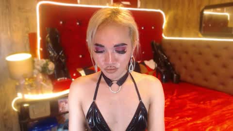 Snapshot of urcumgirlasiants chatting on January 2025 11:07:01 PM KENDALL online show from January 2025 11:07:01 PM