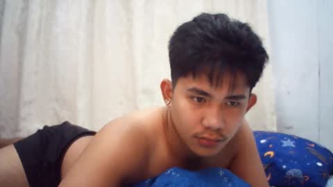 Snapshot of urcutie_asianboy chatting on November 2025 06:47:02 AM KEN online show from November 2025 06:47:02 AM