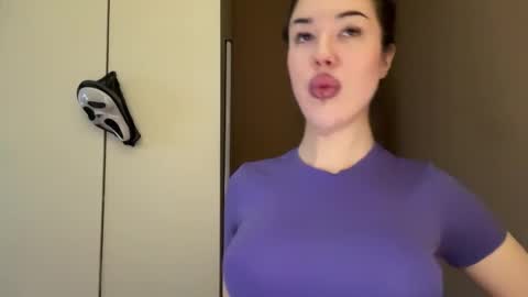 Margo online show from November 2025 05:28:02 AM